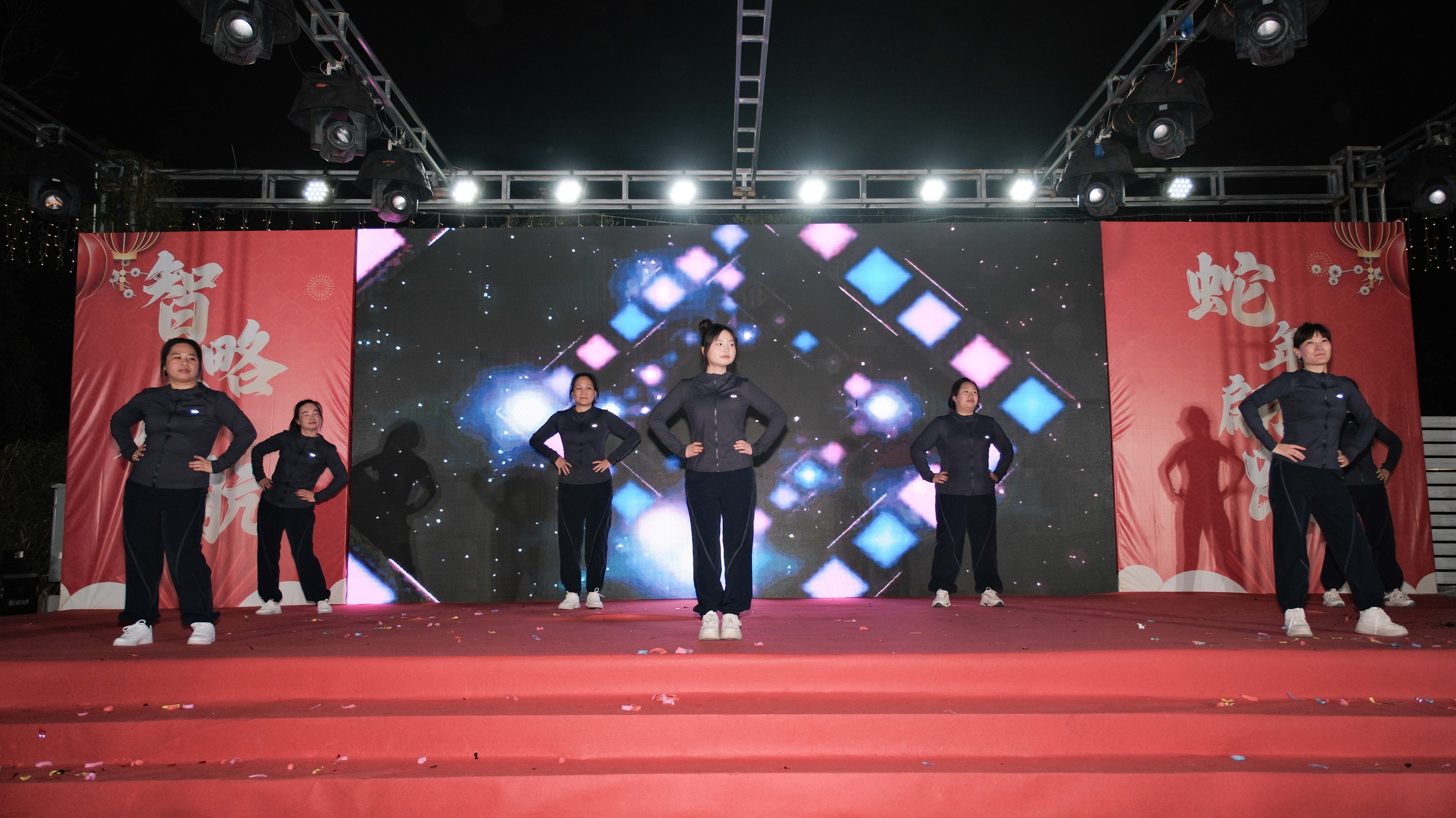 久信達科技2024年年會圓滿落幕：感恩同行，共創(chuàng)環(huán)保新未來，乘風破浪，夢想起航(圖10)